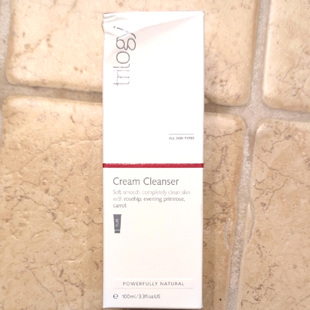 NIB trilogy Powerfully Natural Cream Cleanser